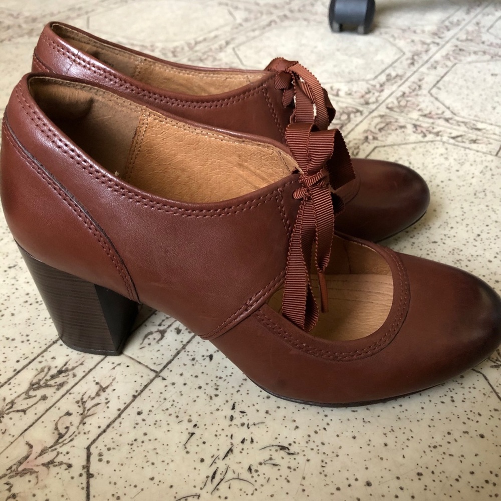 Clarks high heels